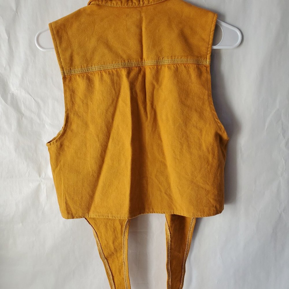 vest - Picture 2 of 9